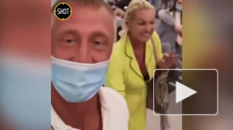 Волочкова устроила скандал в самолете из-за нежелания надевать маску
