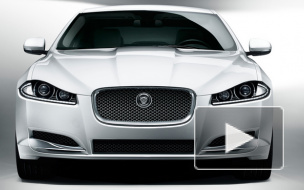 Приставы забрали Jaguar у жительницы Пушкина, задолжавшей 1,3 млн рублей за "коммуналку"