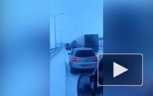 Крымский мост впервые перекрыли из-за снегопада