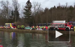 Появилось свежее видео с места столкновения двух поездов в Германии