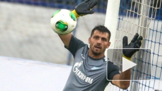 22 человека и мяч: Лодыгин VS Малафеев