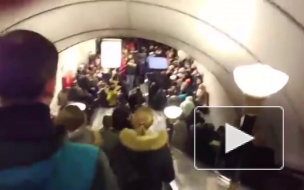 Утренний коллапс на синей ветке метро Петербурга вызвали сломавшиеся светофоры