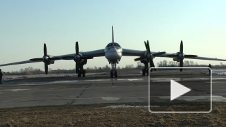 Российский Ту-95МС ушел из-под ракетного удара