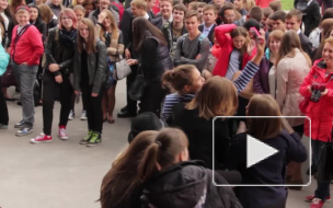 Роспотребнадзор: групповые селфи приводят к распространению вшей