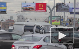 Петербург снова стоял в аномальных утренних пробках