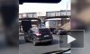 Два грузовика застряли под железнодорожным мостом на Боровой улице 