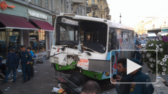 Страшное ДТП произошло на Невском проспекте. Пострадали 22 человека