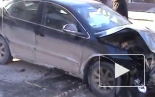 "Хонда" протаранила жилой дом на Кондратьевском проспекте