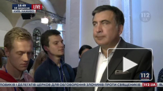 Видео "зависшего Саакашвили" во время гимна насмешило всю Украину