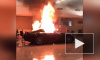 Вандалы в США ворвались в люксовый автосалон и подожгли машины