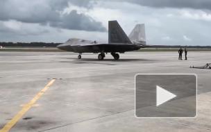 Американский истребитель F-22 станет легкой мишенью для Су-57