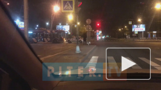 На шоссе Революции и Металлистов столкнулись троллейбус и "Мицубиси Лансер"