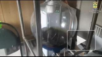 В Геленджике полиция обнаружила нарколабораторию с 12 кг мефедрона