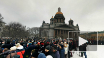 Митингующие оккупировали Исаакиевский собор и требуют отставки губернатора