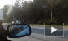 Видео: На Мурманском шоссе случилась авария, одну машину перевернуло, другая врезалась в столб