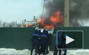 Появилось видео загадочного пожара в Барнауле
