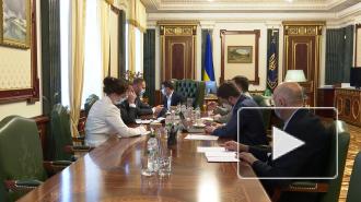 Зеленский призвал запад Украины готовиться ко второй волне коронавируса