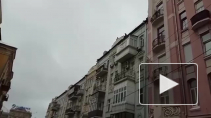 Эпичное видео из Киева: Саакашвили залез на крышу от СБУ, но его все равно задержали