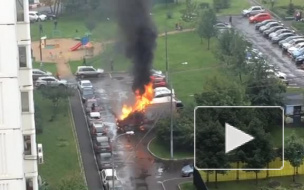 В Москве полностью сгорела "Газель"