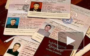 Мигранты в Ленобласти суют под нос проверяющим поддельные документы