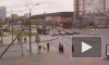 На пересечении Ленинского и Народного Ополчения велосипедист и пешеходы попали под машину