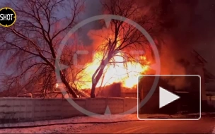 Три вертолета тушат крупный пожар в Москве