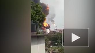 На НПЗ на востоке Мексики произошел пожар после нескольких взрывов