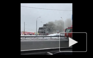 Cтрашный пожар произошел в Москве, горел деревянный макет мельницы
