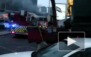 Видео: вертолет рухнул на оживленную улицу Лондона