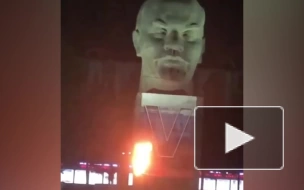 На памятнике Ленину в Улан-Удэ подожгли баннер с буквой V