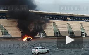 Петербуржец устроил "огненный дрифт" возле "Сибур Арены"