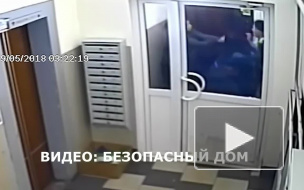 Петербурженки избили домогавшегося до них мужчину