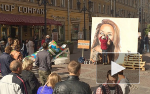 На Малой Садовой в Петербурге нарисовали огромный портрет Жанны Фриске