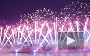 Десятый по счету праздник выпускников "Алые паруса" проходит в Петербурге в ночь на 21 июня