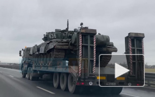 Видео: по КАД в сторону Пулково везут танки 