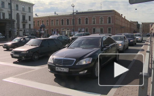 В среду в центре Петербурга ограничат движение из-за тринеровки ко дню ВМФ 