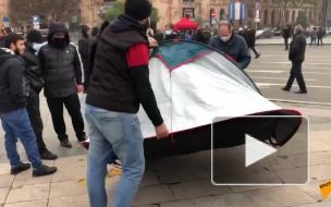 Оппозиция Армении установила палатки на площади Республики с требованием отставки Пашиняна 