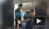 Видео: в "Пулково" пьяный дебошир задержал вылет самолета на два часа