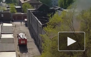 Появилось видео пожара в Новосибирске на улице Дружбы