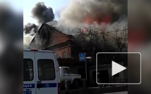 Видео из Казани: загорелся техникум в историческом центре