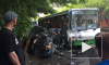 В центре Тюмени легковушка протаранила автобус, есть погибший и пострадавшие