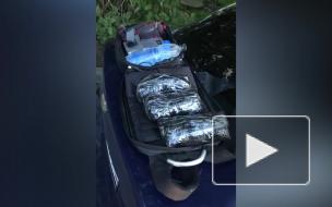 Правоохранители изъяли 25 кг наркотиков в частном доме в Ленобласти