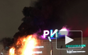 В Сети появилось видео страшного пожара в ТЦ "Рио" в Москве