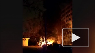 Ночью на проспекте Славы полыхали четыре легковушки