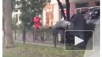 Петербуржцы засняли на видео, как водитель внедорожника избивает велосипедиста 