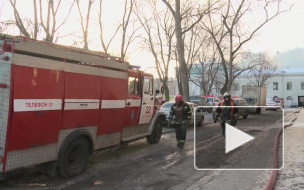 Во время пожара на Большой Пушкарской улице пришлось эвакуировать двух человек