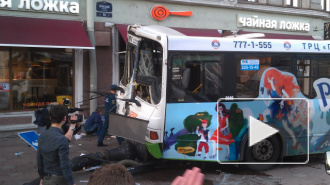 Еще 5 человек остается в больницах Петербурга после страшной аварии на Невском проспекте