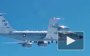 Истребитель МиГ-31 сопроводил стратегический самолет-разведчик США над Тихим океаном