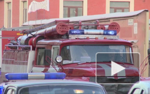 Локализован сильнейший пожар в офисном здании "Галерный двор" в центре Петербурга