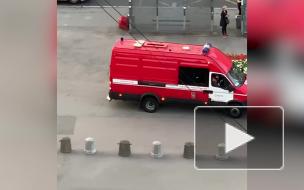 На станции метро "Гражданский проспект" в Петербурге человек упал на рельсы и погиб